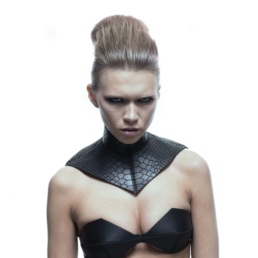 0770 Edith python leather neckpiece