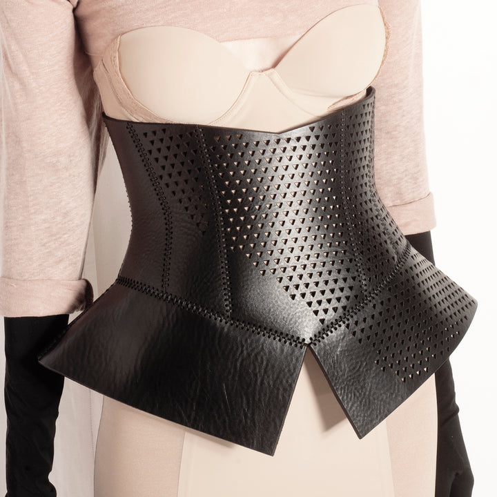 0770 Pettycoat lasered leather corset