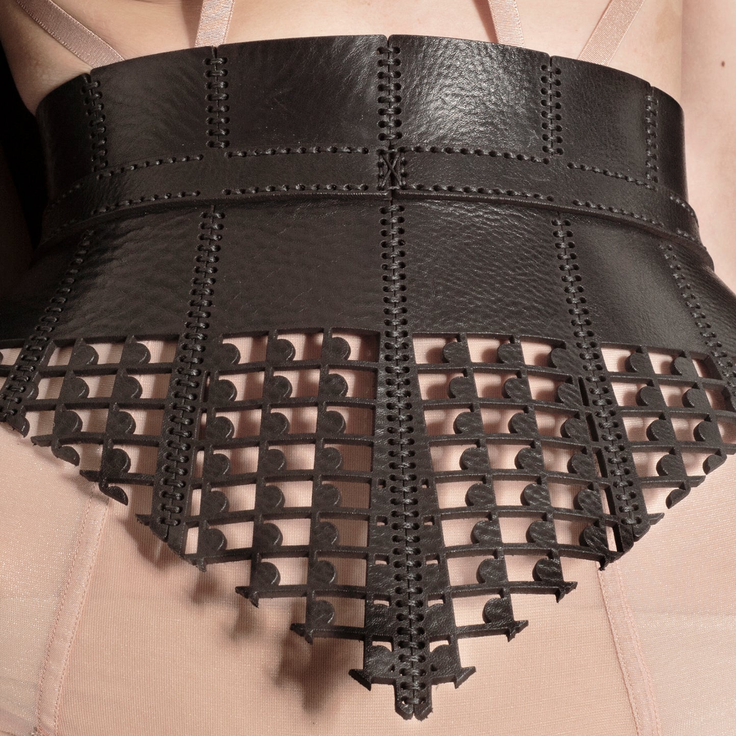 0770 Bite leather corset belt